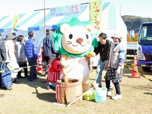 ちばみ―ももちつきに参加