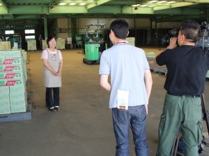 行木支部長も笑顔でひかりねぎをＰＲしました