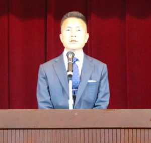 あいさつする宇津木部会長（6月29日)