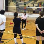 真剣に指導を受ける部員(9月13日)