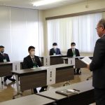 エールを贈る江波戸組合長（2月16日）